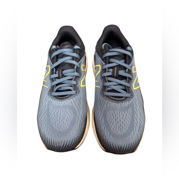 New Balance Fresh Foam Blue and Yellow Athletic Sneakers Women’s Size 10 Wide - Picture 2 of 10